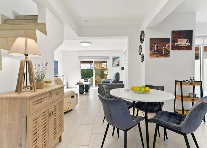 Mycyprusstay-kasandra Luxury 2 Bedroom Townhouse * Paphos